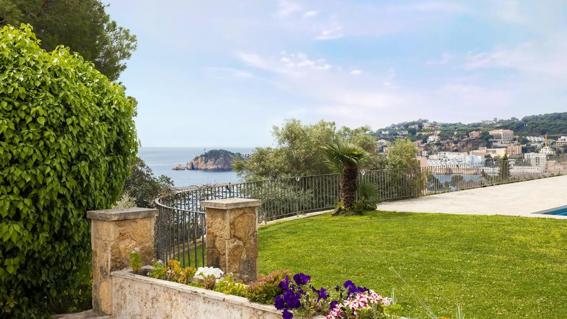 Villa Maricel Sant Feliu de Guixols